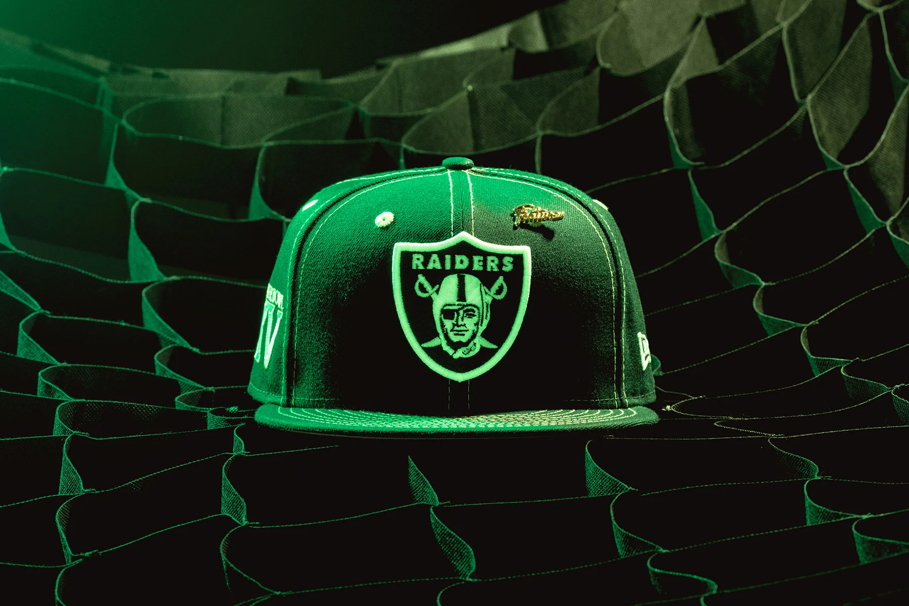 Feature x New Era "Night Vision" 59FIFTY Fitted - Las Vegas Raiders - Image 5