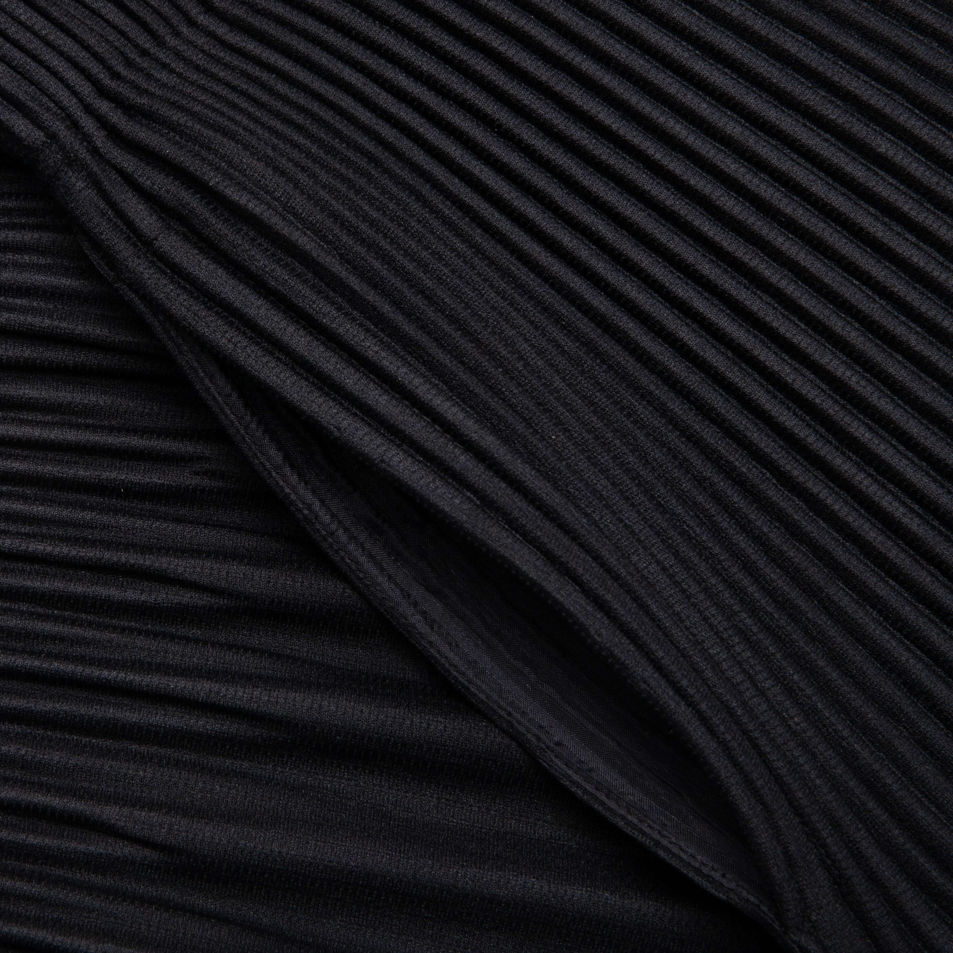 Basics Pleated Pants - Black - Image 3
