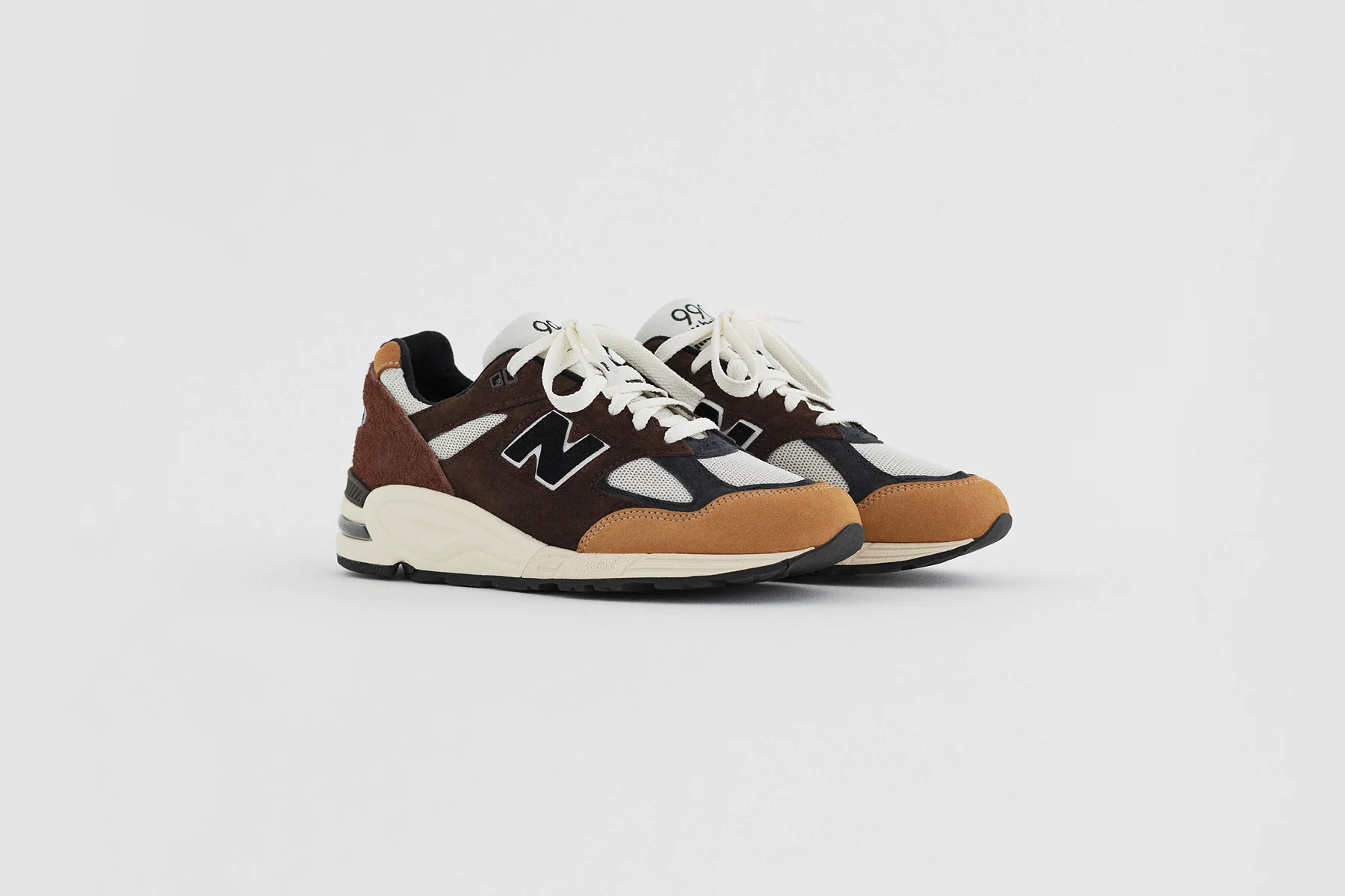 990v2 - Black - Image 5