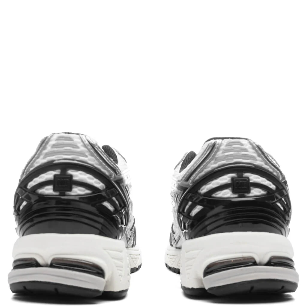 1906R - Silver Metallic/Black/Sea Salt - Image 4