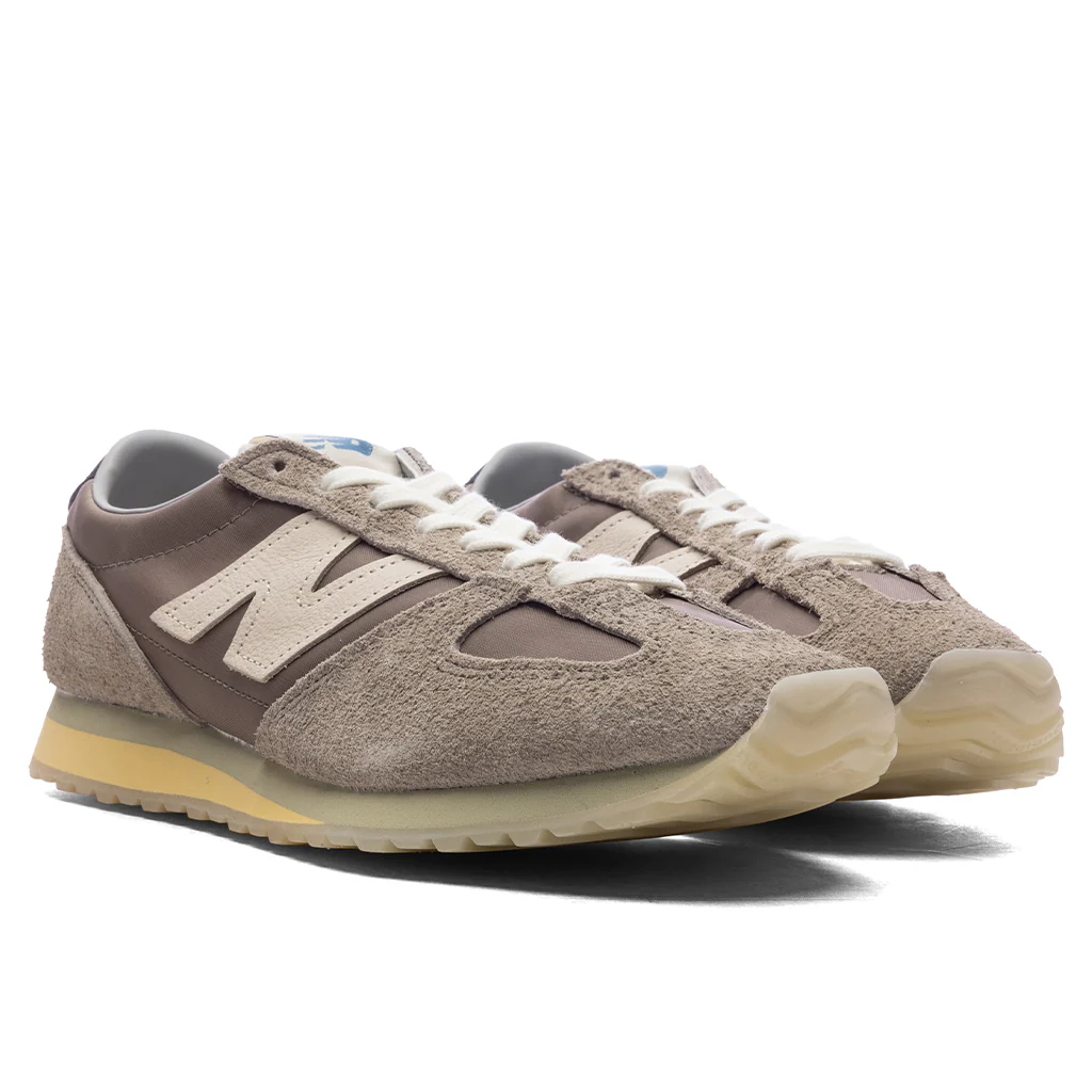 471 Grey Days - Arid Stone/Raincloud/Morel - Image 2