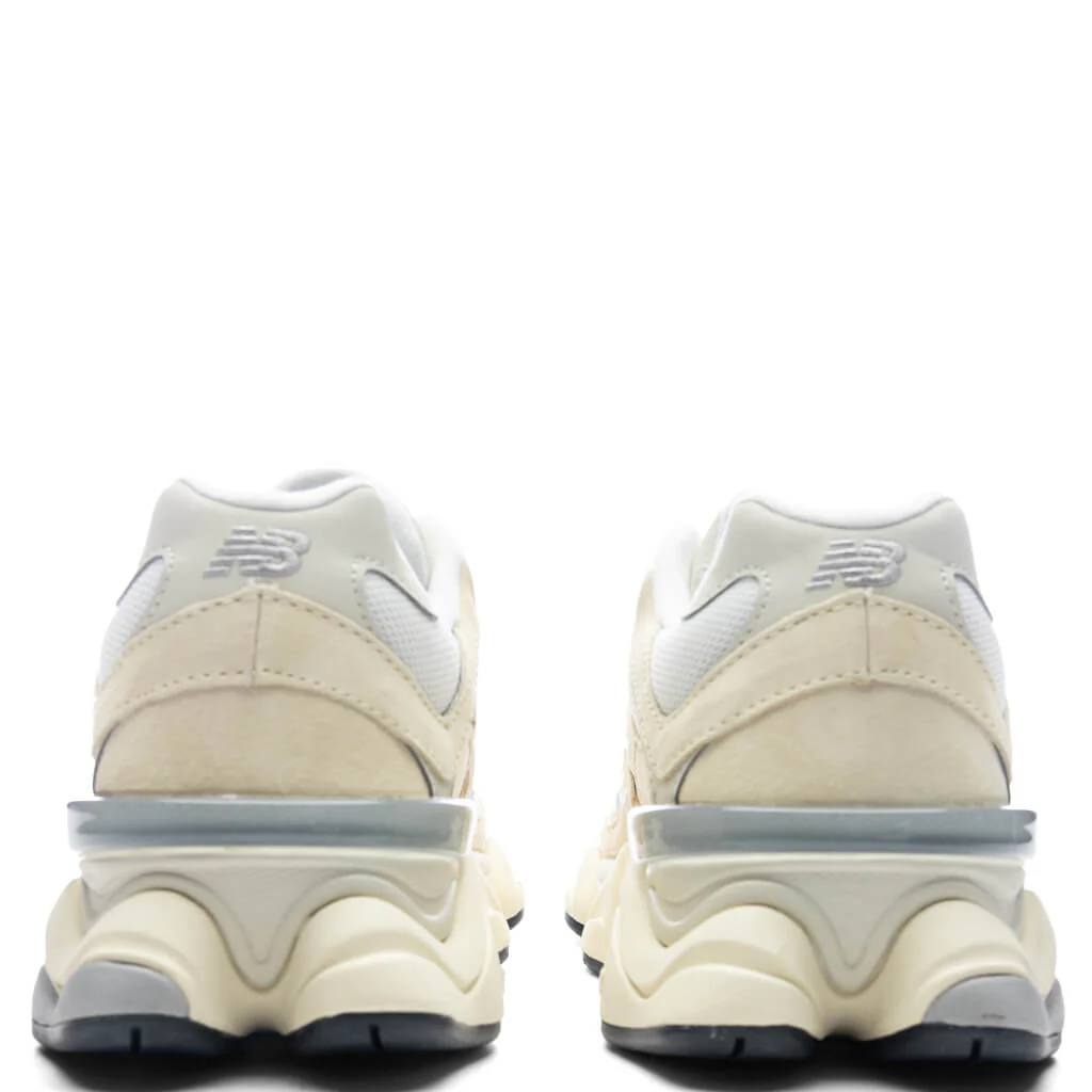 9060 - Concrete/Sea Salt/Silver Metallic - Image 4