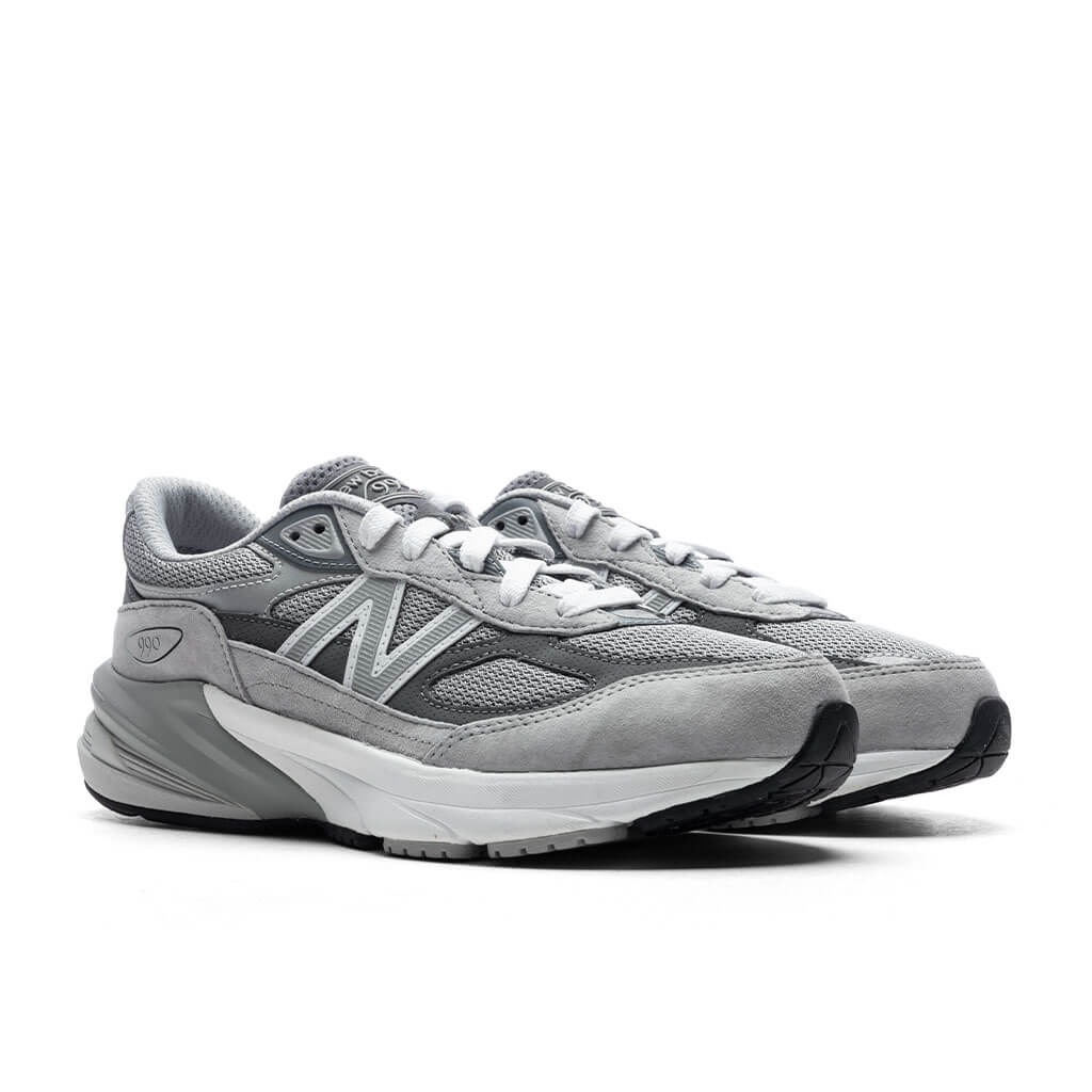 990v6 Big Kids (GS) - Grey - Image 2
