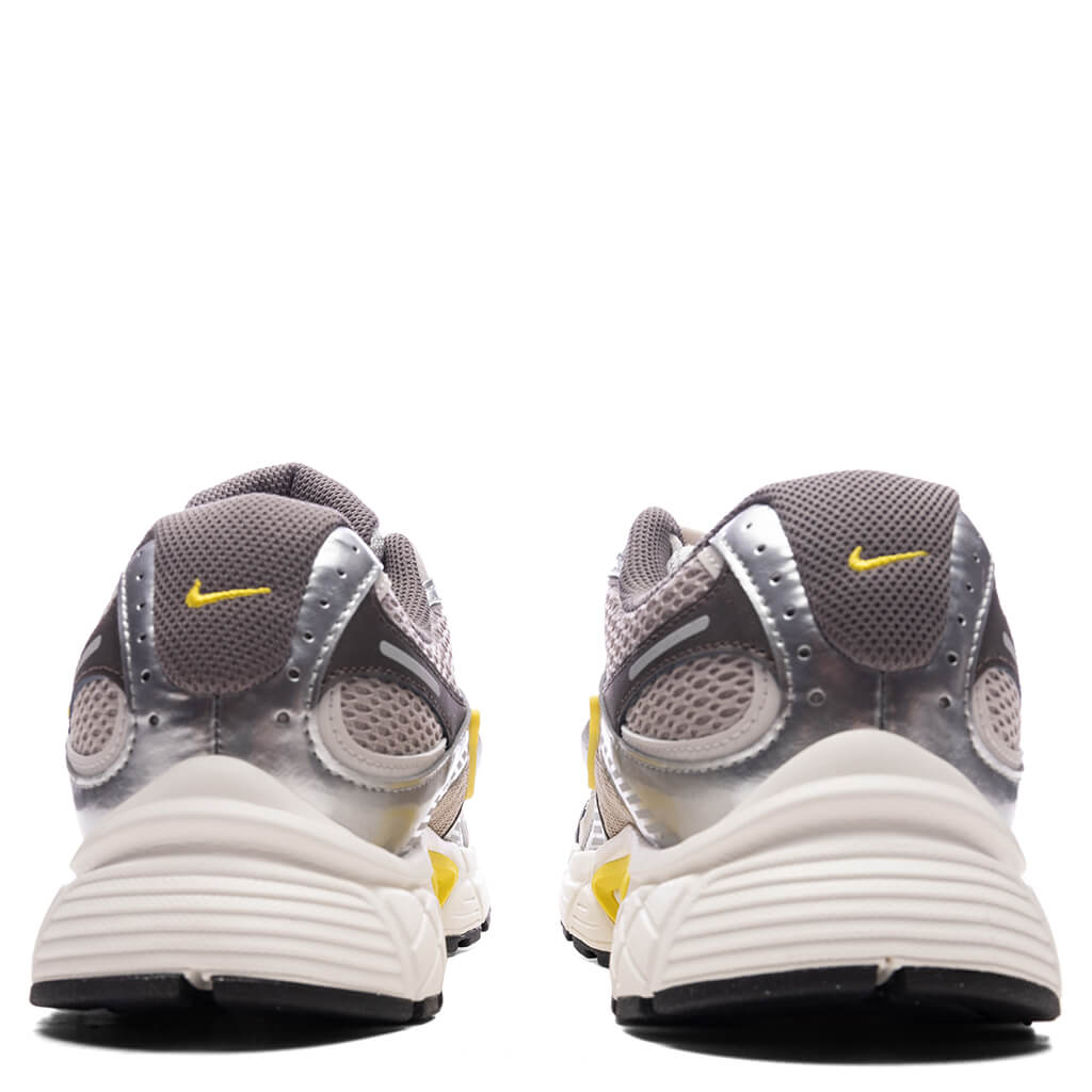 V5 RNR - College Grey/Black/Lightening/Vast Grey - Image 4