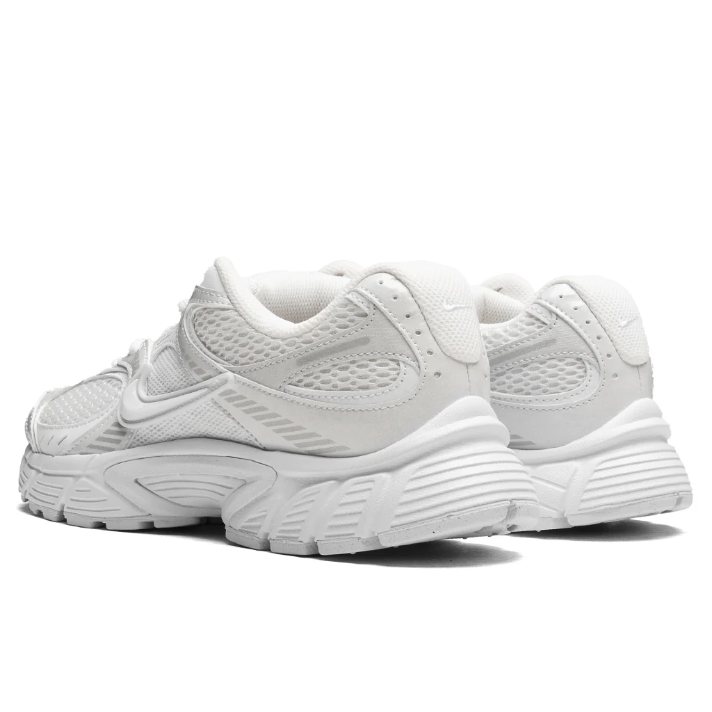 Women's V5 Runner - White/Black/Metallic Silver - Image 3