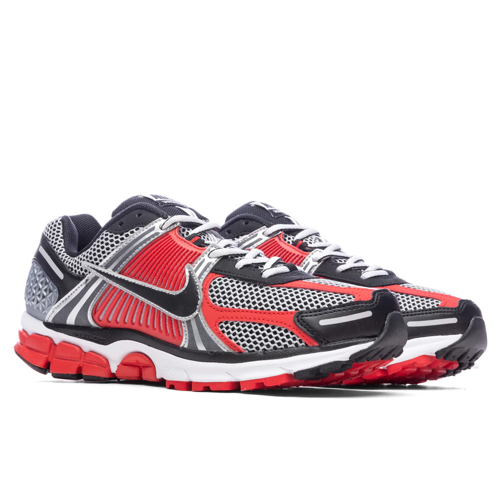 Zoom Vomero 5 - Metallic Silver/Black/University Red - Image 2