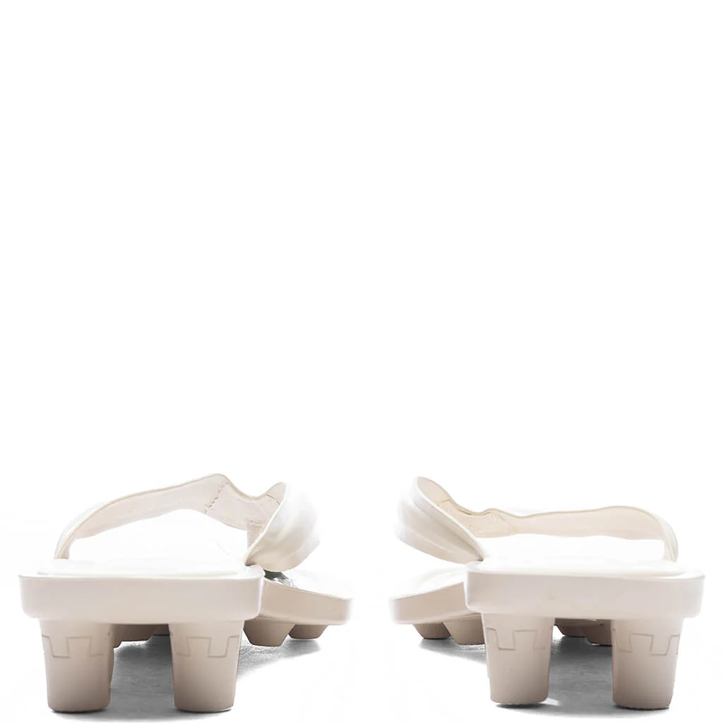 Puma x Fenty Women's Cat Cleat Leather - Alpine Snow/Gold - Image 4